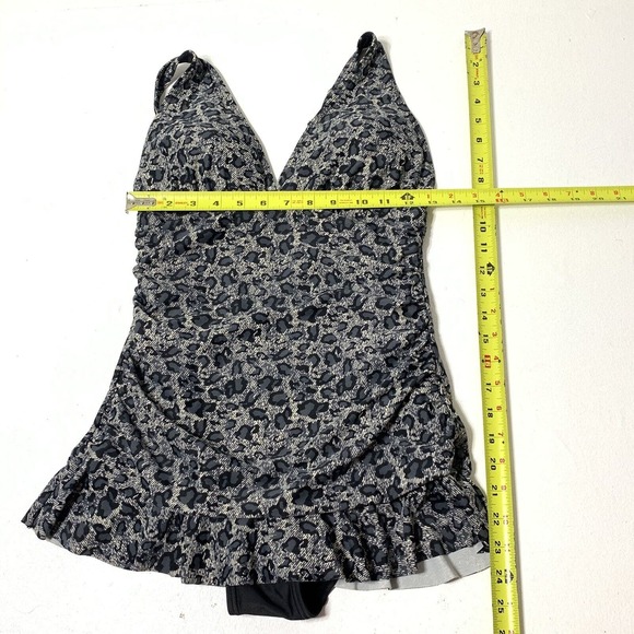 Black and White Speckled One-Piece Swimsuit with Skirted Bottom - Picture 6 of 12